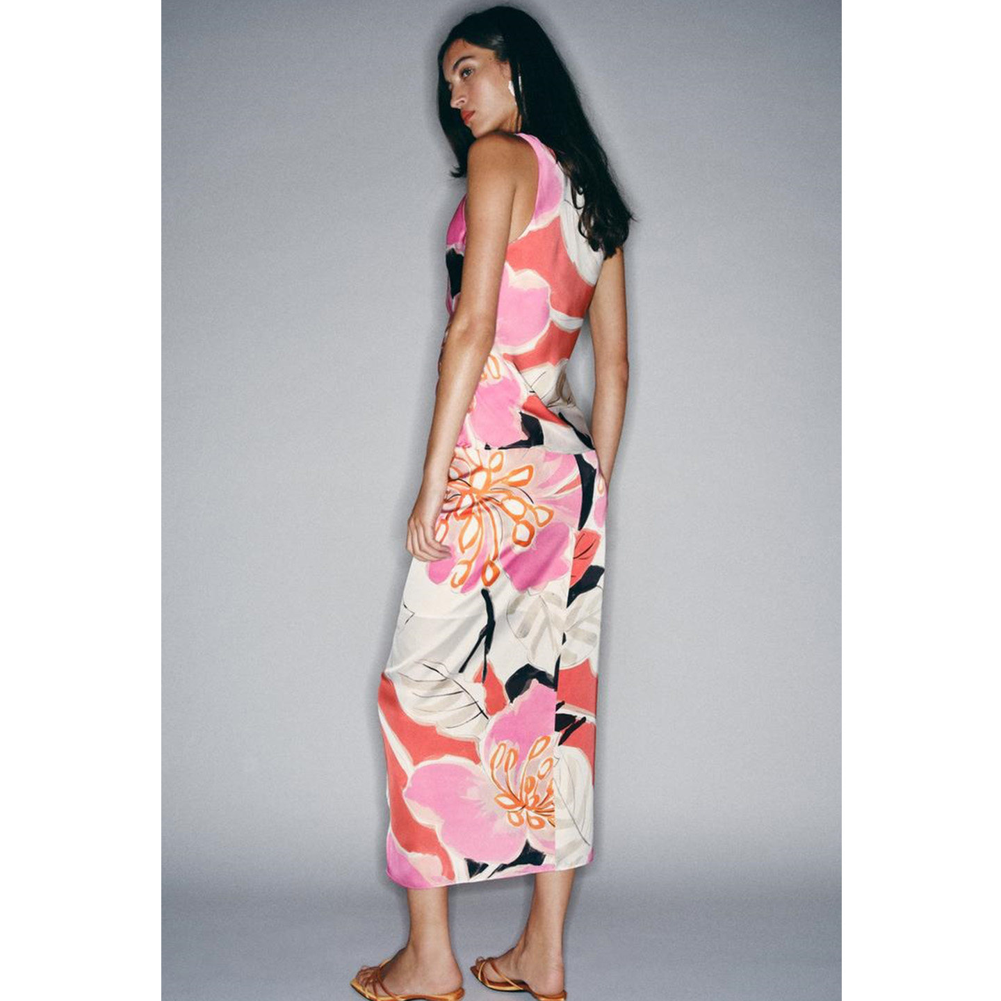 ハイウエストミディスカート、ラウンドネックノースリーブガウン - Midi Skirt Floral のレビューと価格